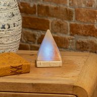 Kvalitetna USB piramidalna solna lampa - 9 cm (višebojna)