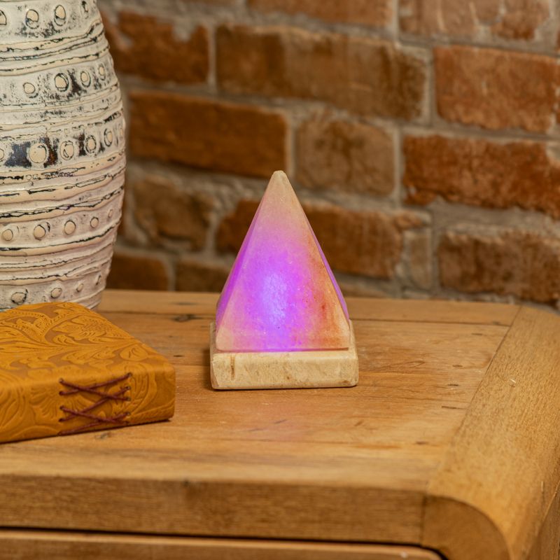 Kvalitetna USB piramidalna solna lampa - 9 cm (višebojna)