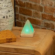 Kvalitetna USB piramidalna solna lampa bijele boje - 9 cm (višebojna)