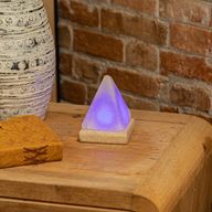 Kvalitetna USB piramidalna solna lampa bijele boje - 9 cm (višebojna)