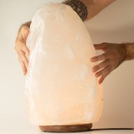 Kvalitetna ogromna prirodna solna lampa - približno 24-25 kg