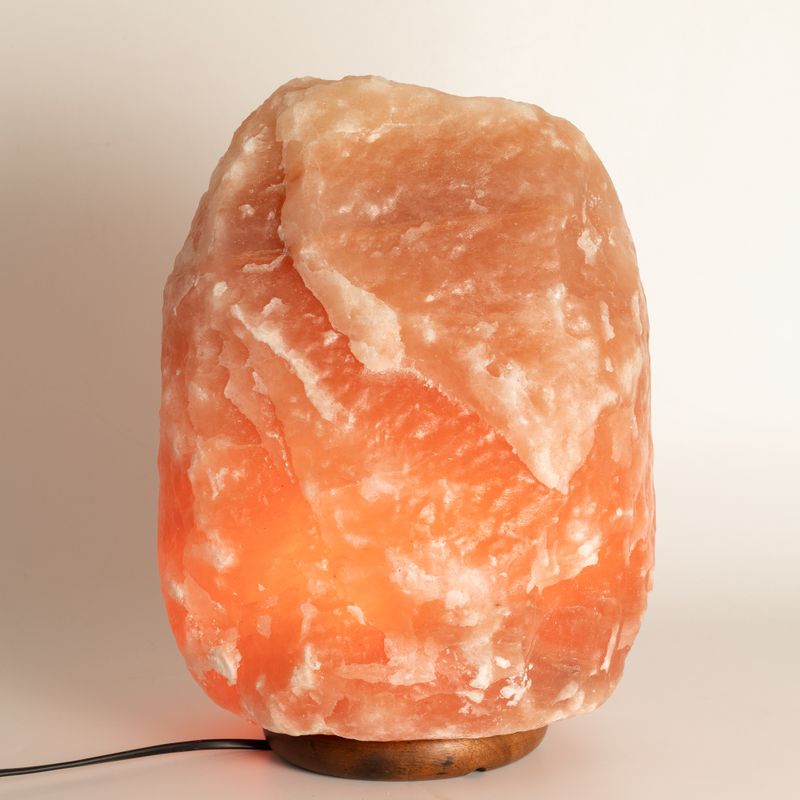 Kvalitetna velika prirodna solna lampa - otprilike 24-26 kg