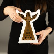 Anđeo od drva manga - bijeljeni s izrezanim željeznim ukrasom - 22 cm