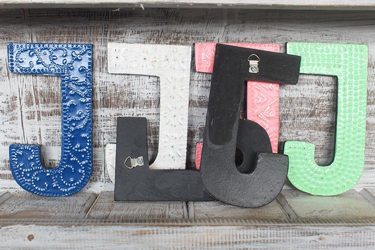 Slovo "J" - Razne Boje - 15 cm
