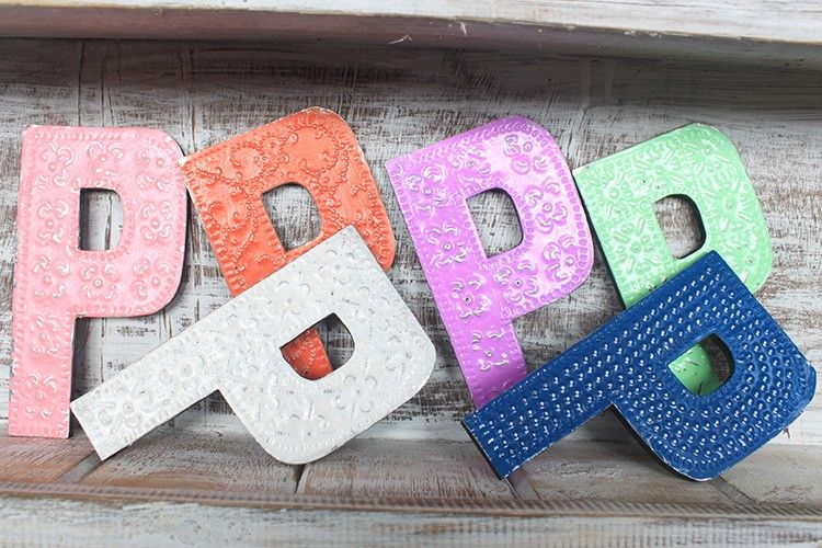 Slovo "P" - Razne Boje - 15 cm