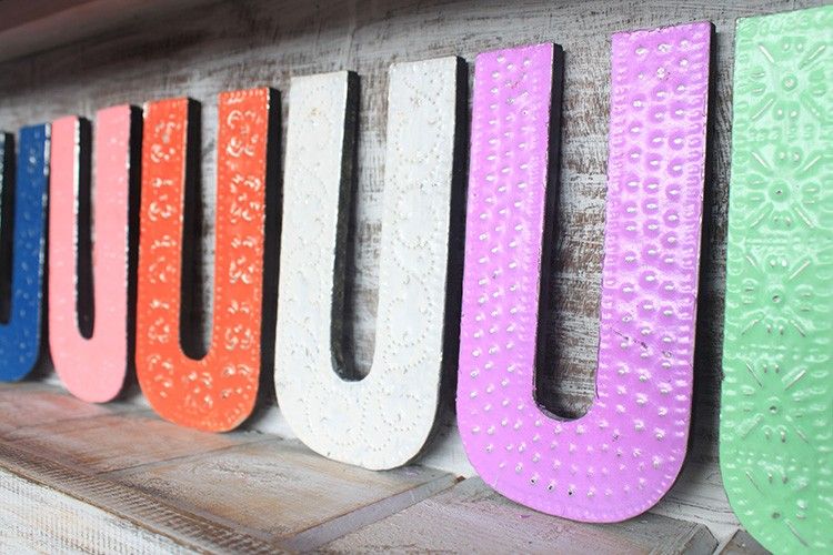 Slovo "U" - Razne Boje - 15 cm