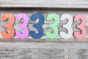Broj "3" - Razne Boje - 15 cm