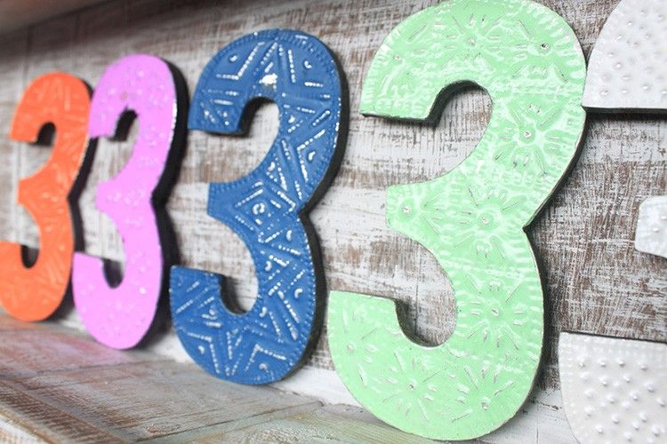 Broj "3" - Razne Boje - 15 cm