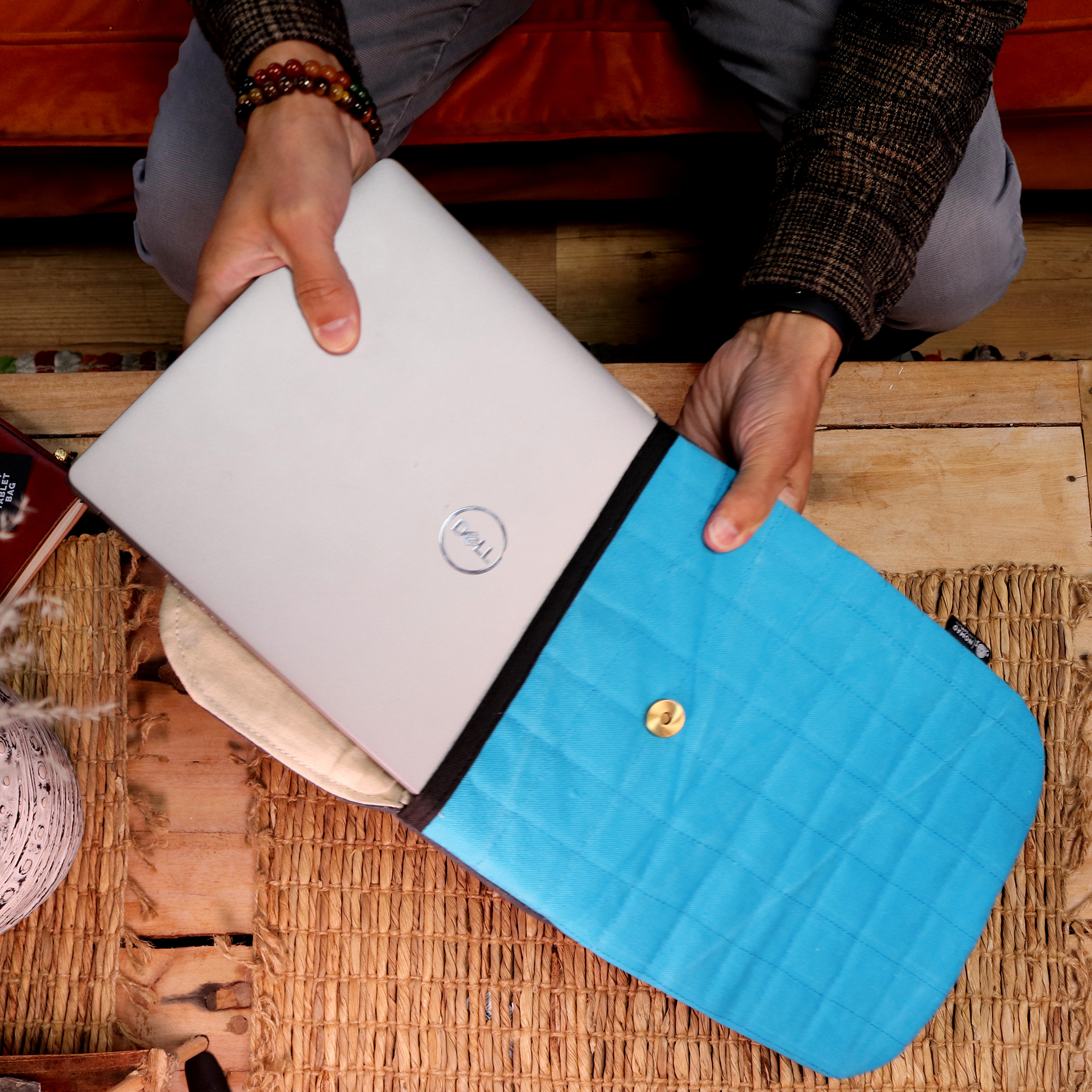 Veleprodajne Podstavljene Futrole za Laptop i Tablet